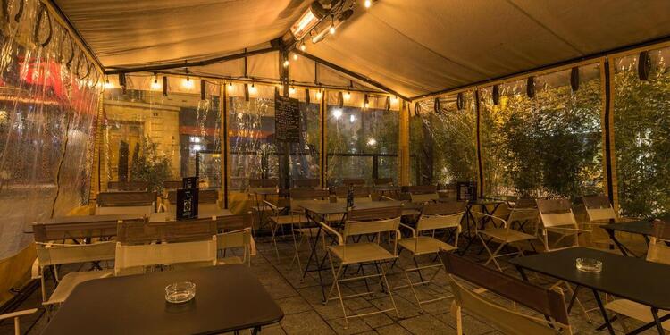 Café des Halles, bar