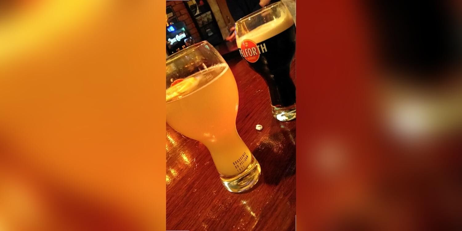Circus, bar