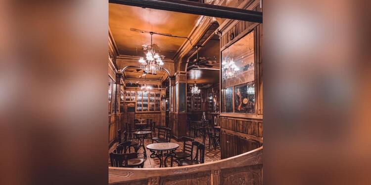 Bar Marsella, bar