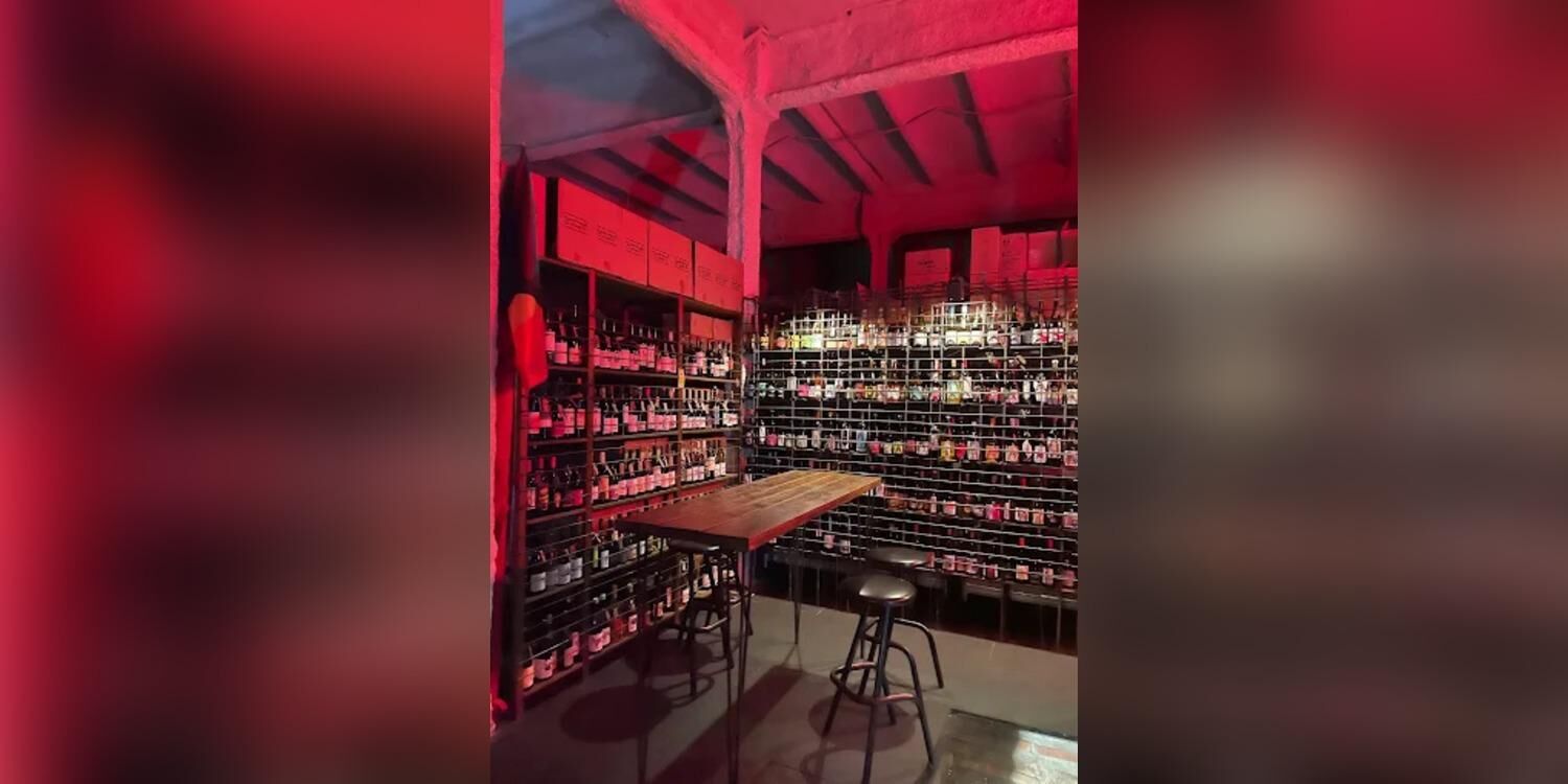 Garage Bar, bar