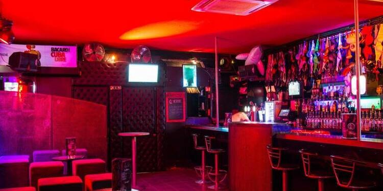 Le QG (fermé), bar, Une vue de l'intérieur du bar