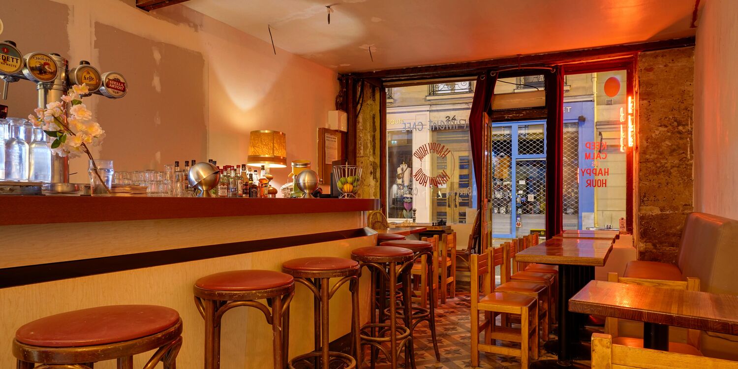 Le Piment Café, bar