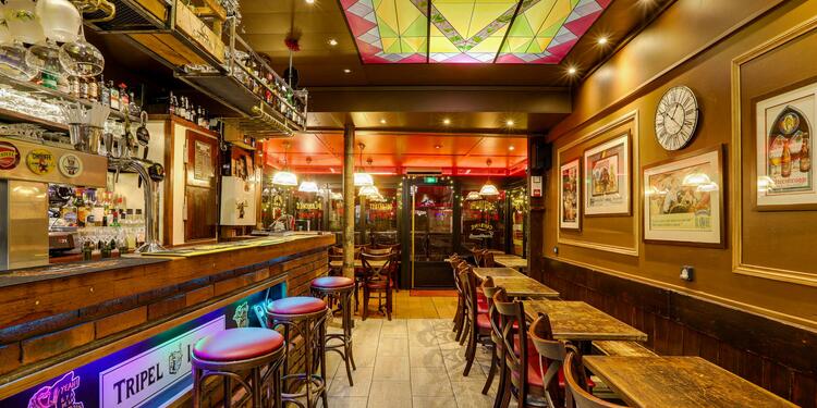 Académie de la bière, bar