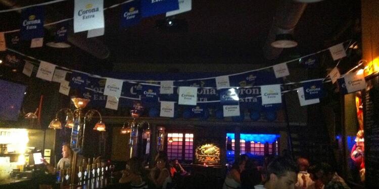 The Kingdom Pub (fermé), bar, Une vue de l'intérieur du bar