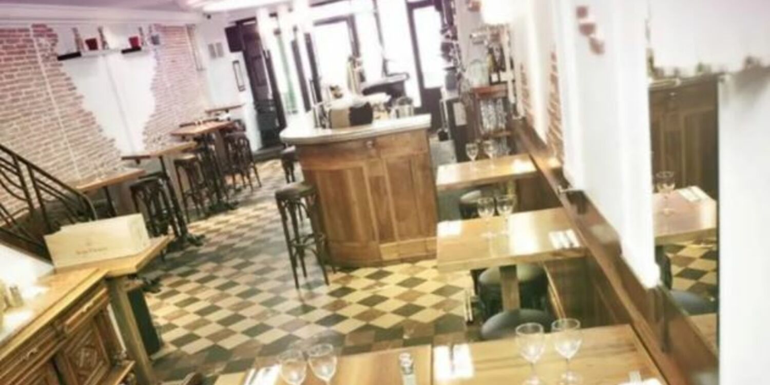 Le Square BAR (fermé), bar