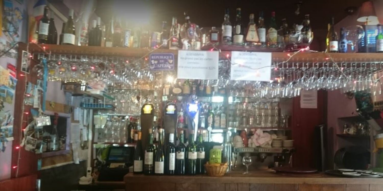 Sensimya (fermé), bar