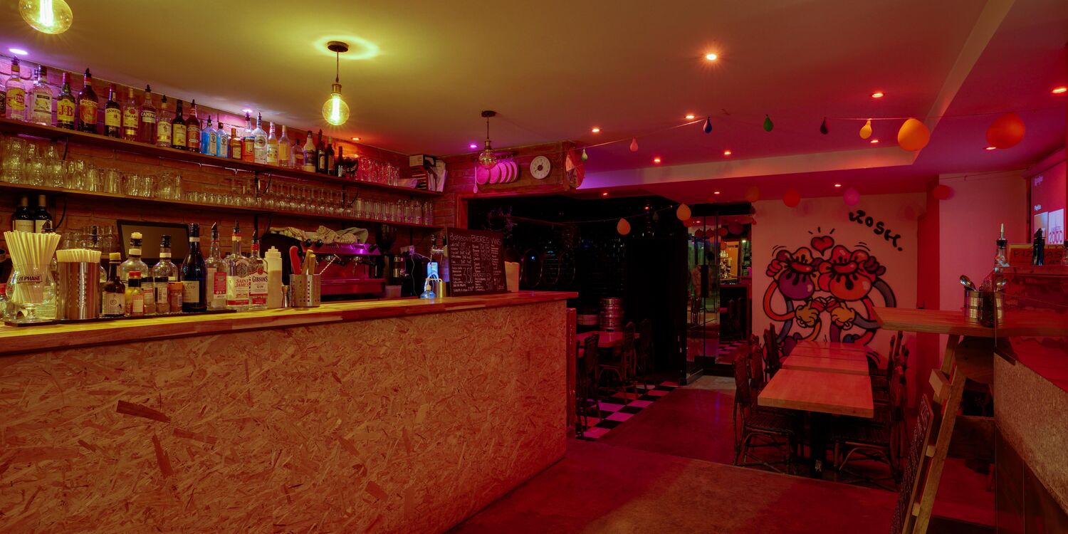 Bellacittà, bar