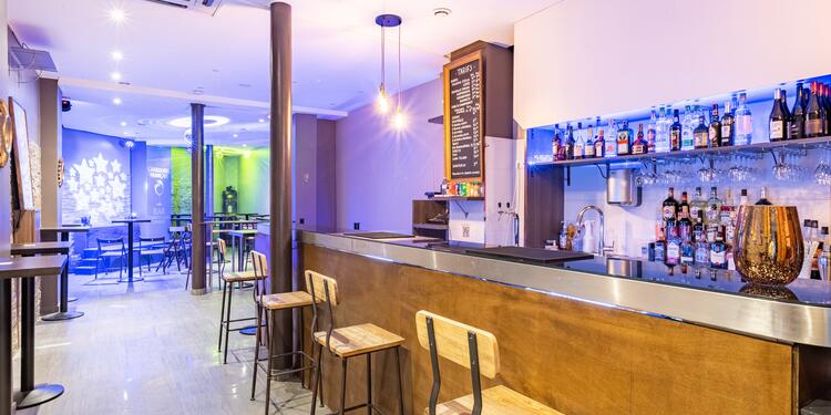 Carrousel Français (fermé), bar