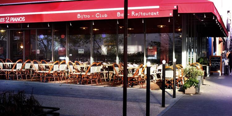 Les 2 Pianos, bar