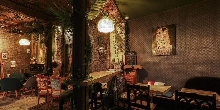 The 38 Bar, bar