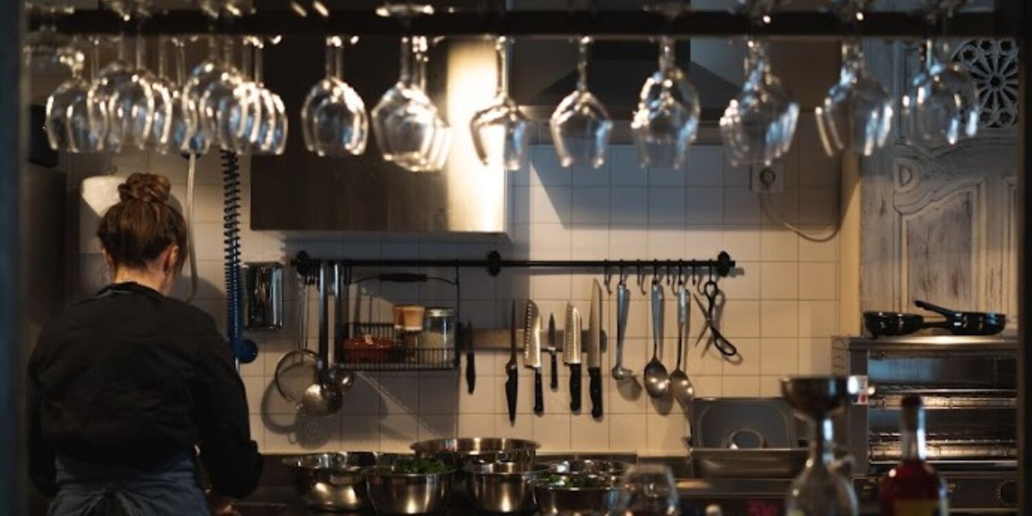 Le Petit Pache (fermé), bar, le comptoir du bar