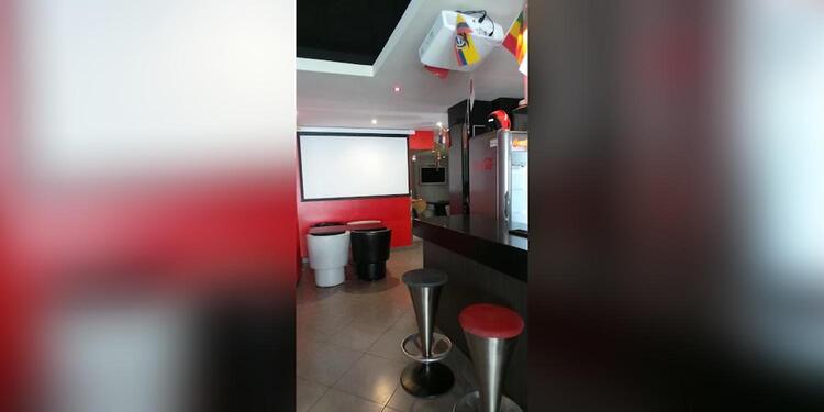 Nuno's Bar, bar