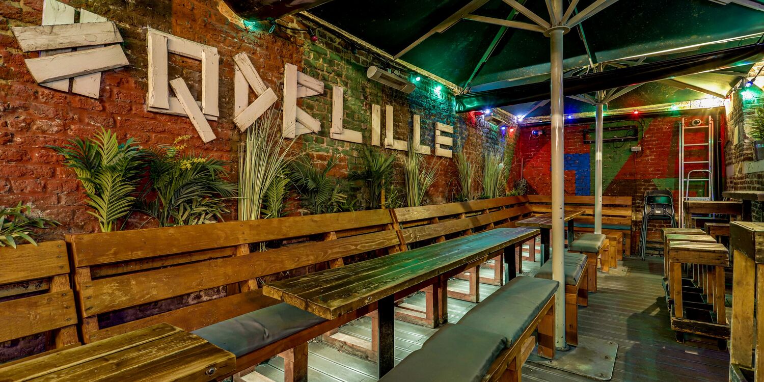 Quai Des Bananes, bar