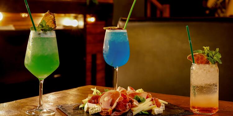 Quai Des Bananes, bar