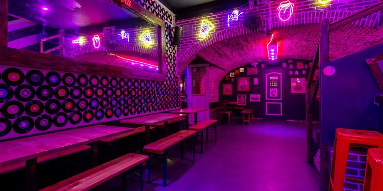 La Planque, bar