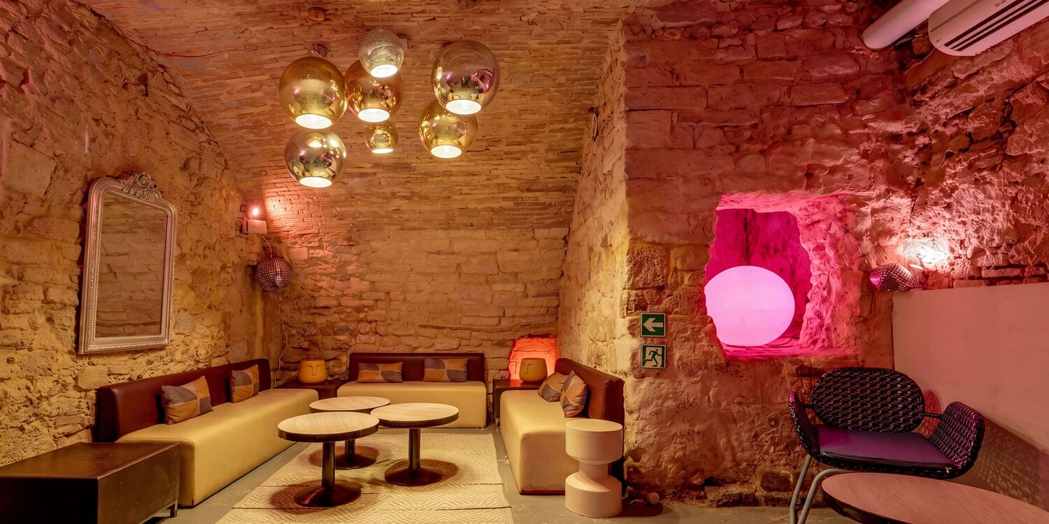 Kaleido Bar, bar