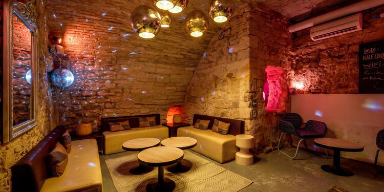 Kaleido Bar, bar
