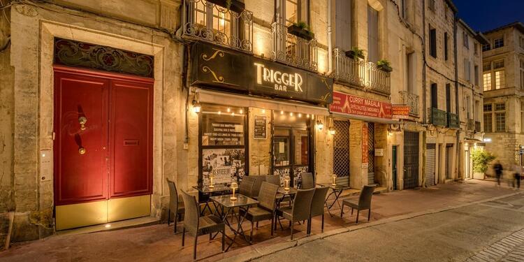 Trigger Bar, bar
