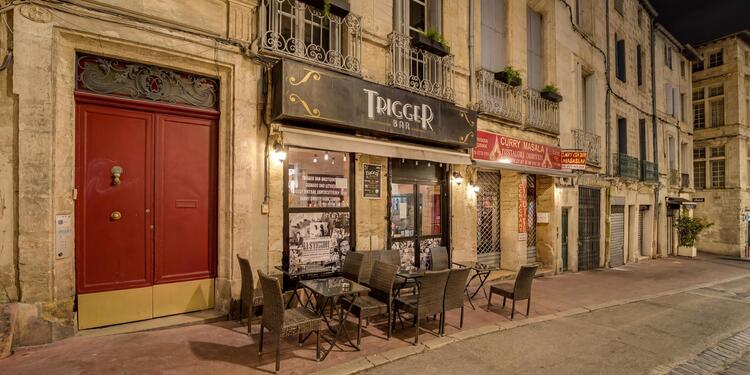 Trigger Bar, bar