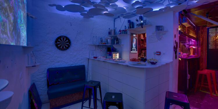 L'Antre, bar