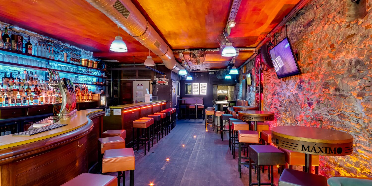 Máximo Club, bar