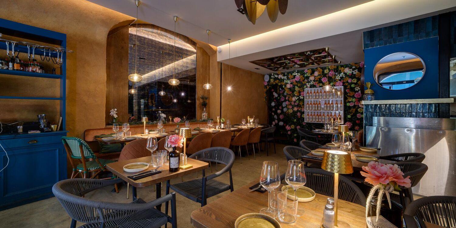 Magnolia Café, bar