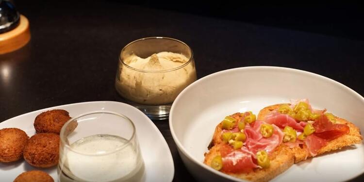 A l'Envers (fermé), bar, des spécialités à grignoter sur place