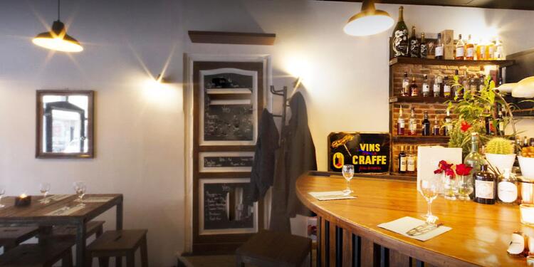 Le Bel Instant (fermé), bar, Une vue de l'intérieur du bar