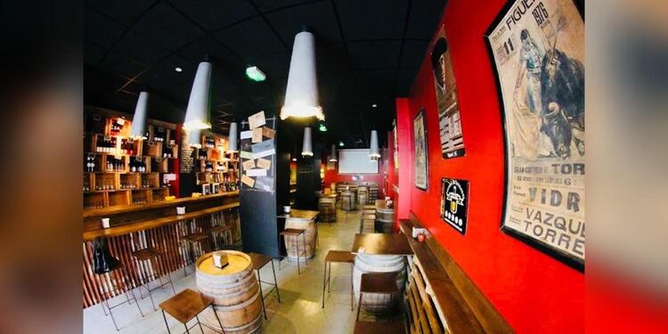 Ben Aqui, bar