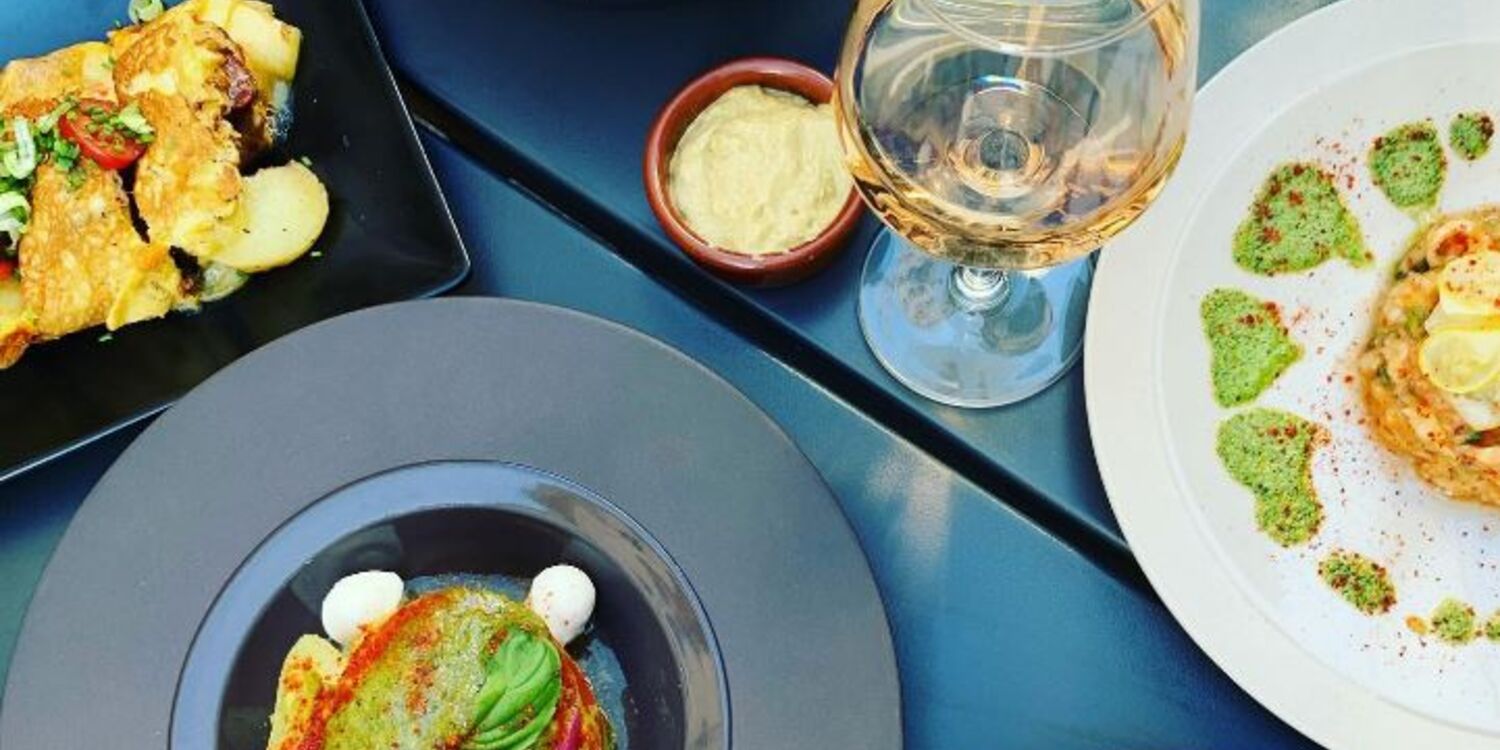 Les Contrebandiers (fermé), bar, des spécialités à grignoter sur place