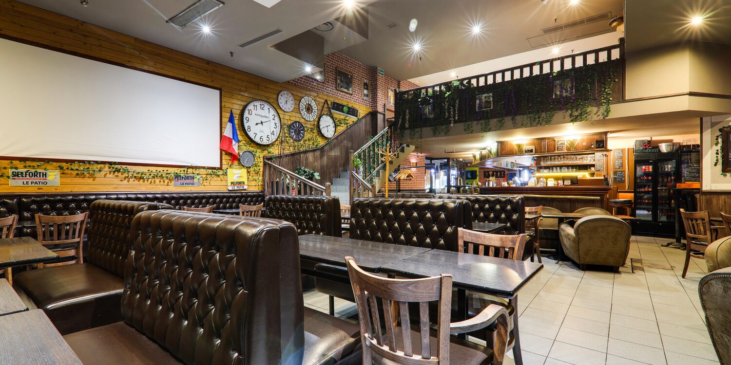 Brasserie du Patio, bar