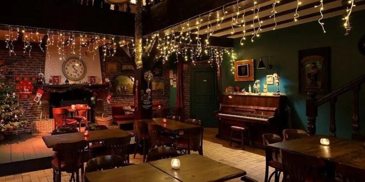 Pub L'Atelier (fermé), bar, Une vue de l'intérieur du bar