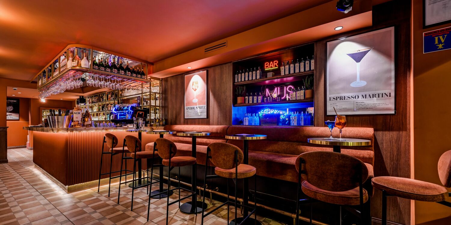 Chez Mus, bar