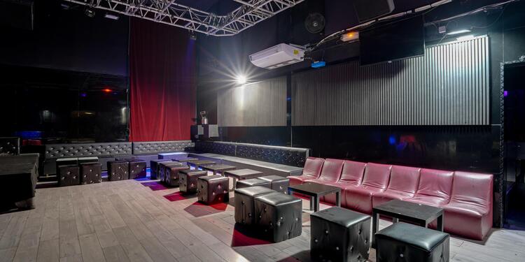 Guest Live Club & Lounge, bar