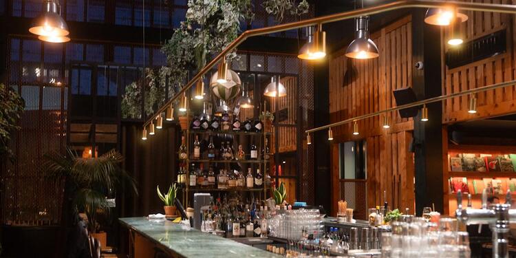 Eugène Eugène, restaurant