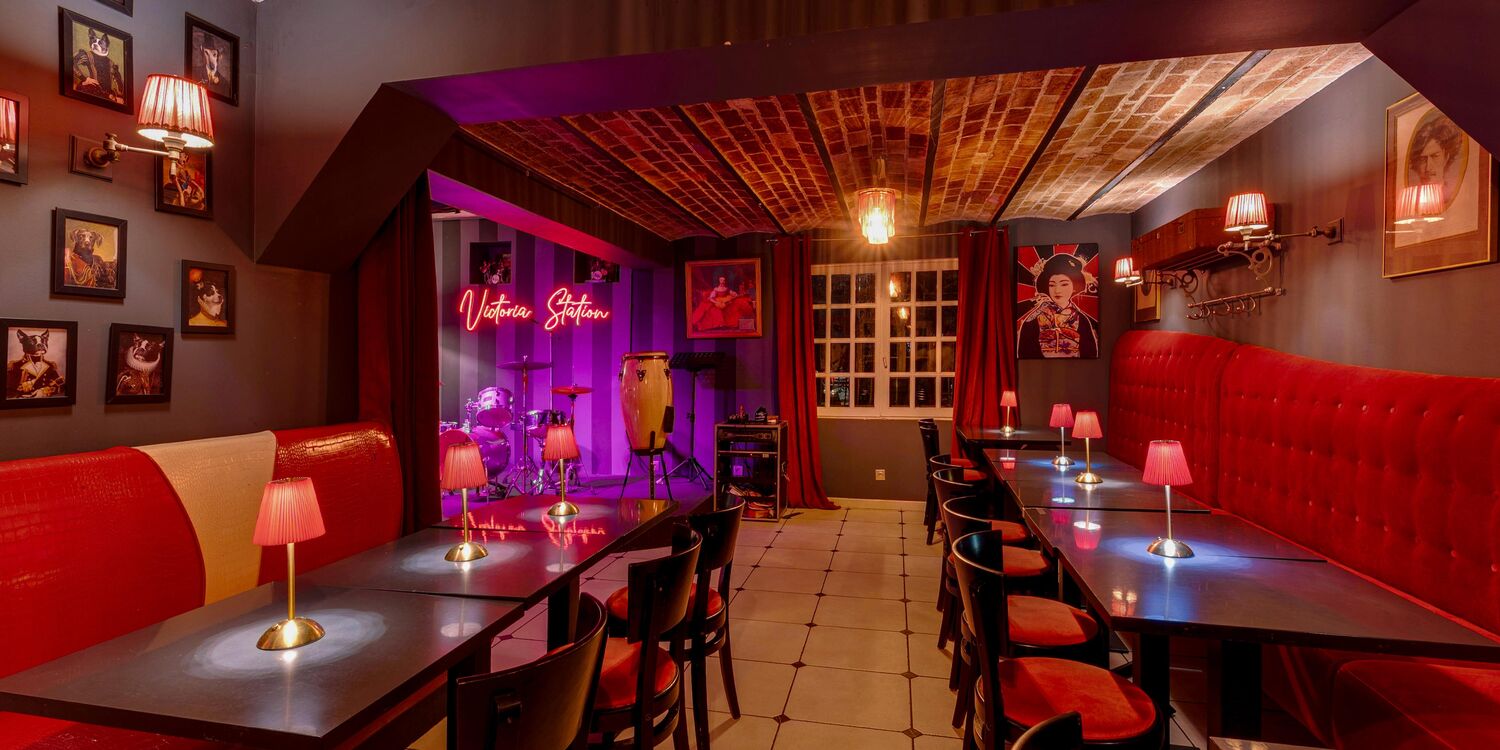 Victoria Station, restaurant