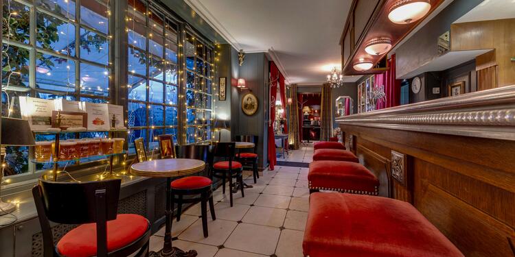 Victoria Station, restaurant