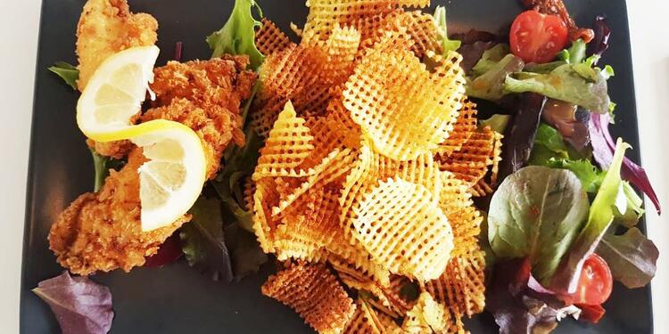 Little b (fermé), restaurant,  des spécialités à grignoter sur place 