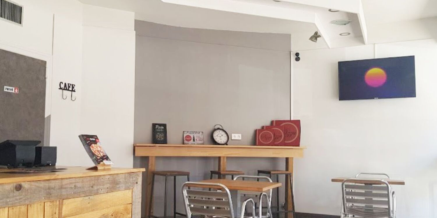 Maes'Pizza (fermé), restaurant, Une vue de l'intérieur du restaurant 