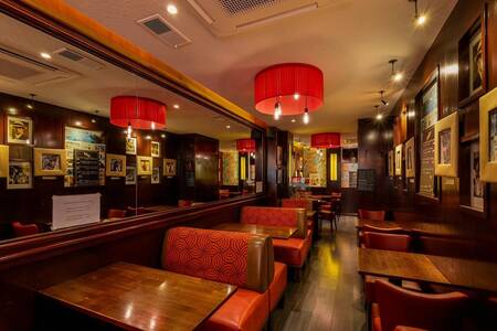 L'Entracte des Gobelins, Bar Paris Place d'Italie #0