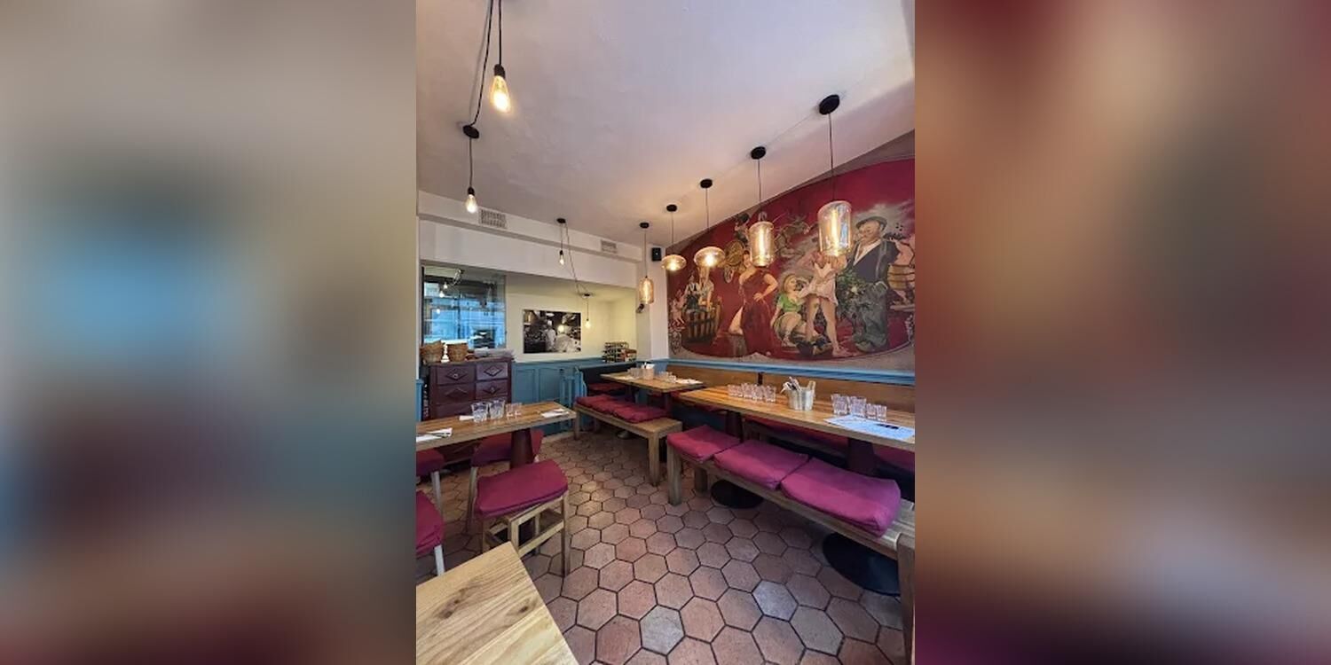 Les Apôtres De Pigalle, bar