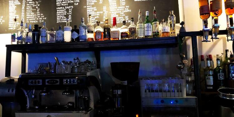 TDTF Paris, bar,    le comptoir du bar 