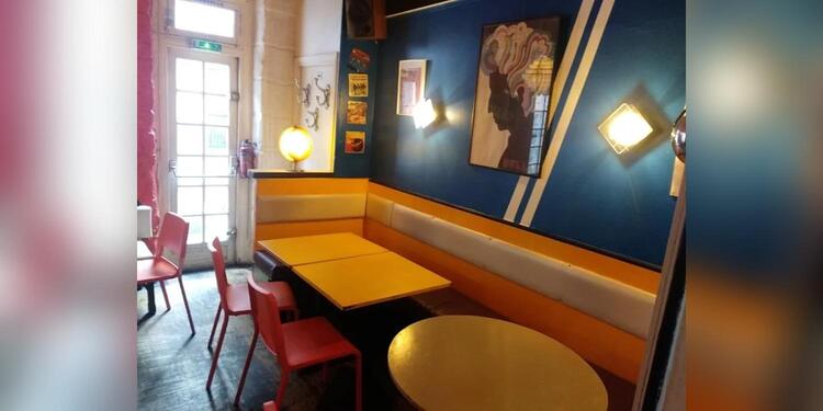 Le Lock Groove, bar