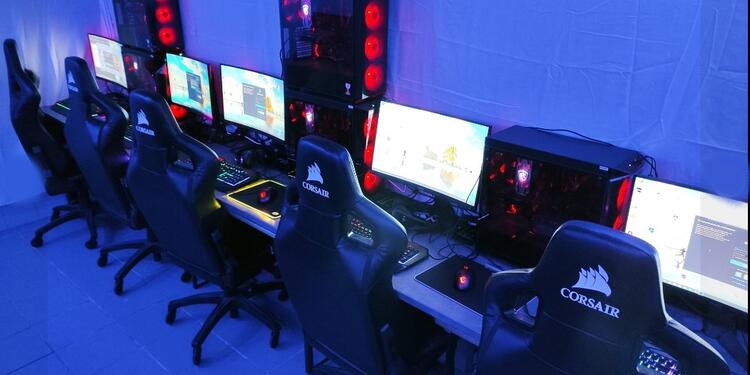 In Real Life Lille (Fermé), bar, Une vue de l'intérieur du bar