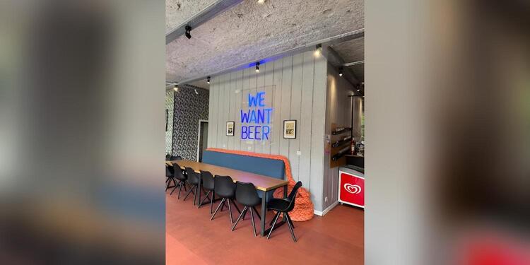 We Want Beer, bar