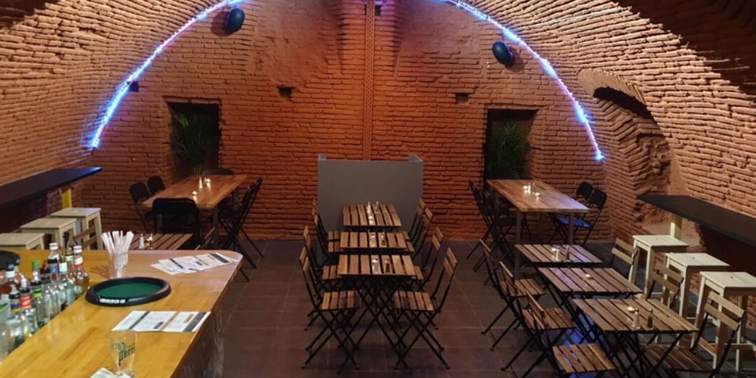 Le Dooble (fermé), bar, Une vue de l'intérieur du bar