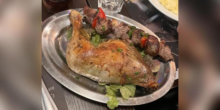 Auberge Des Artistes, bar