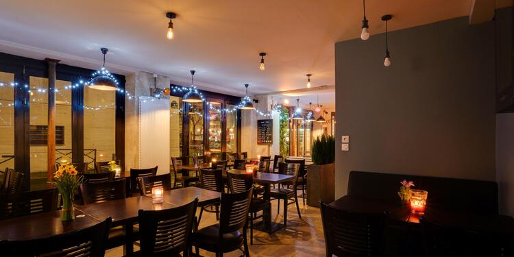 Auberge Des Artistes, bar