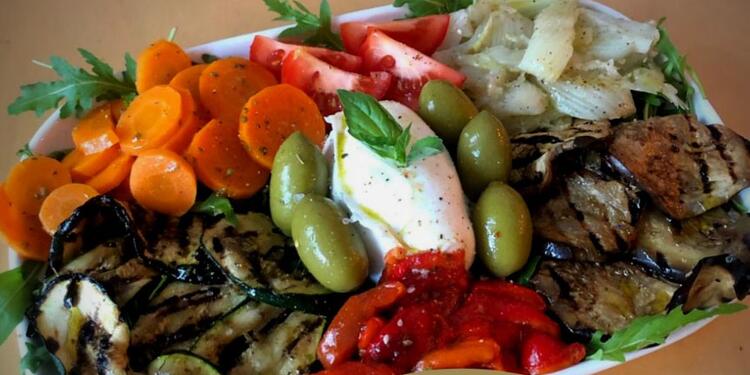 Lupo Caffe (fermé), bar, Des spécialités à grignoter sur place