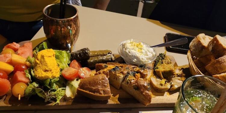 La MECANIQUE des FLUIDES, bar, Des spécialités